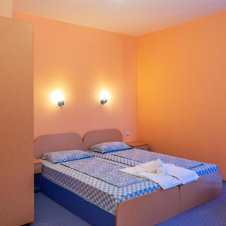 Dara Hotel Primorsko Extérieur photo