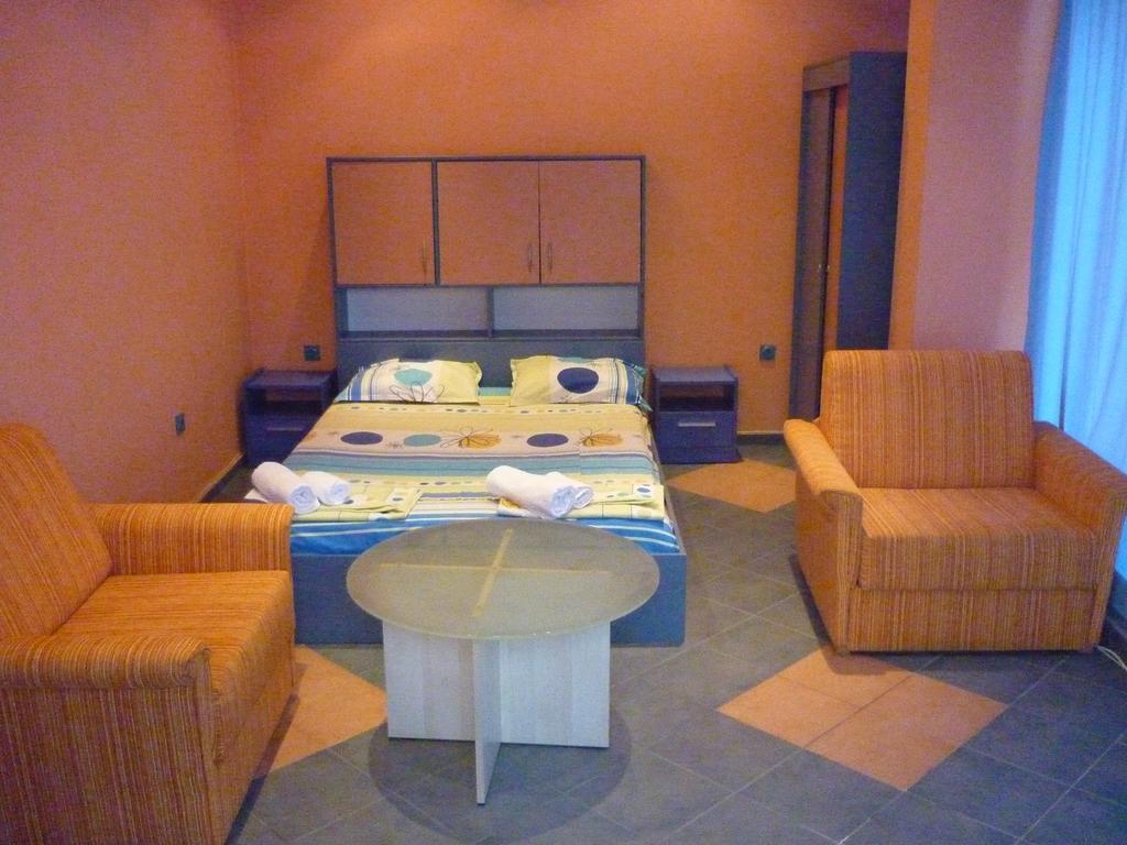 Dara Hotel Primorsko Extérieur photo