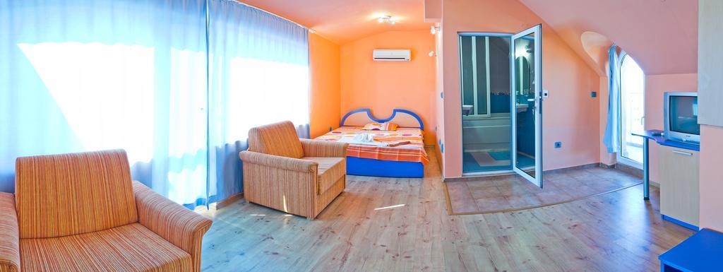 Dara Hotel Primorsko Extérieur photo