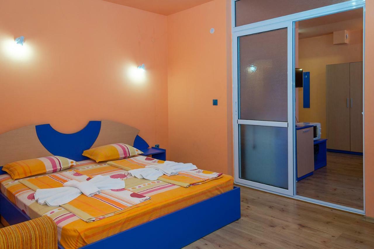 Dara Hotel Primorsko Extérieur photo
