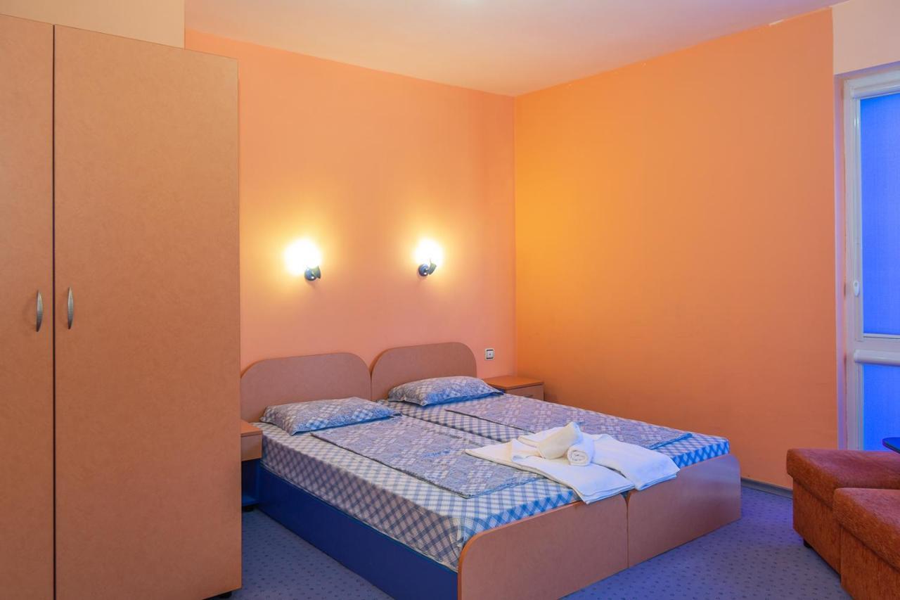 Dara Hotel Primorsko Extérieur photo